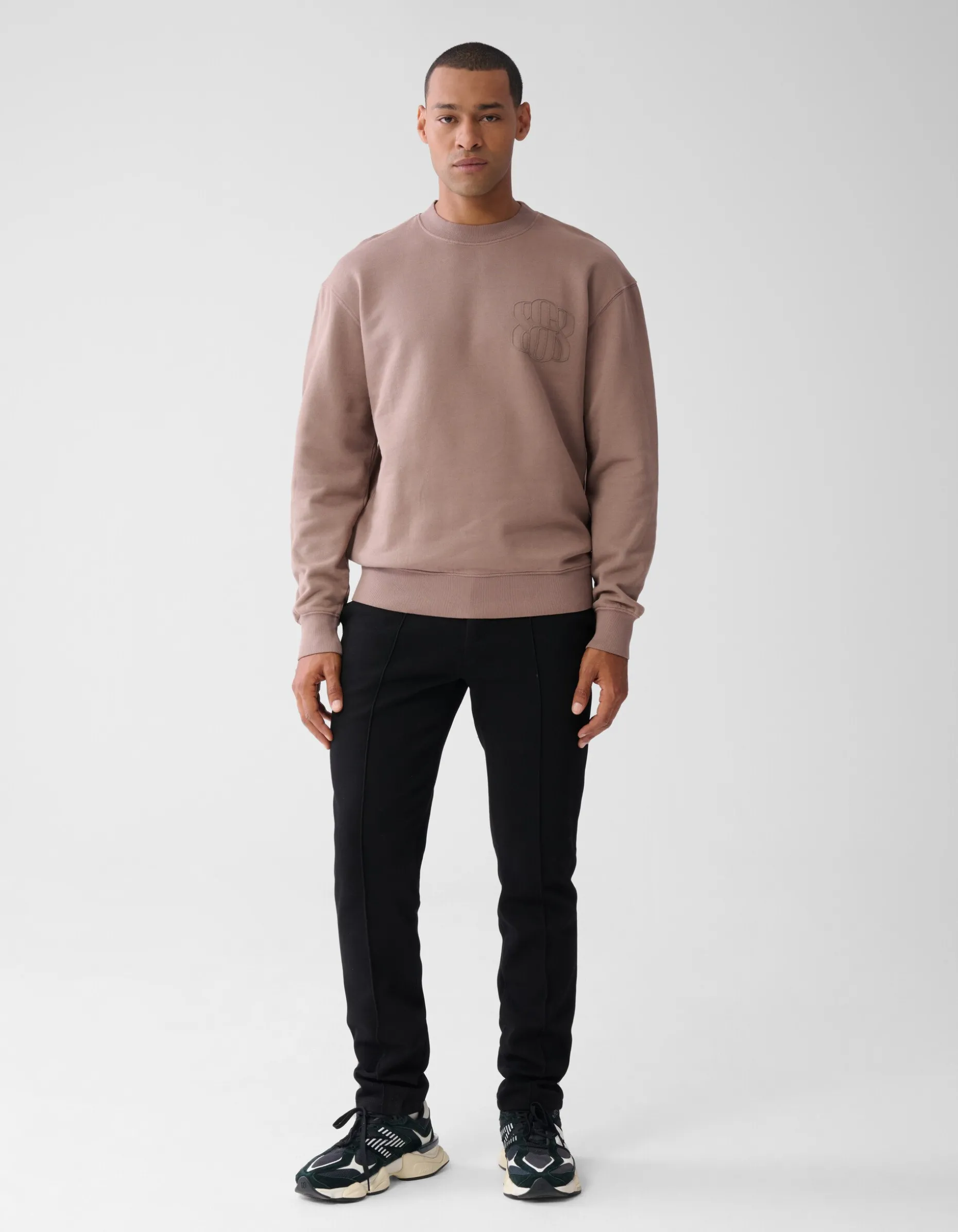 Artwork Sweater Bruin