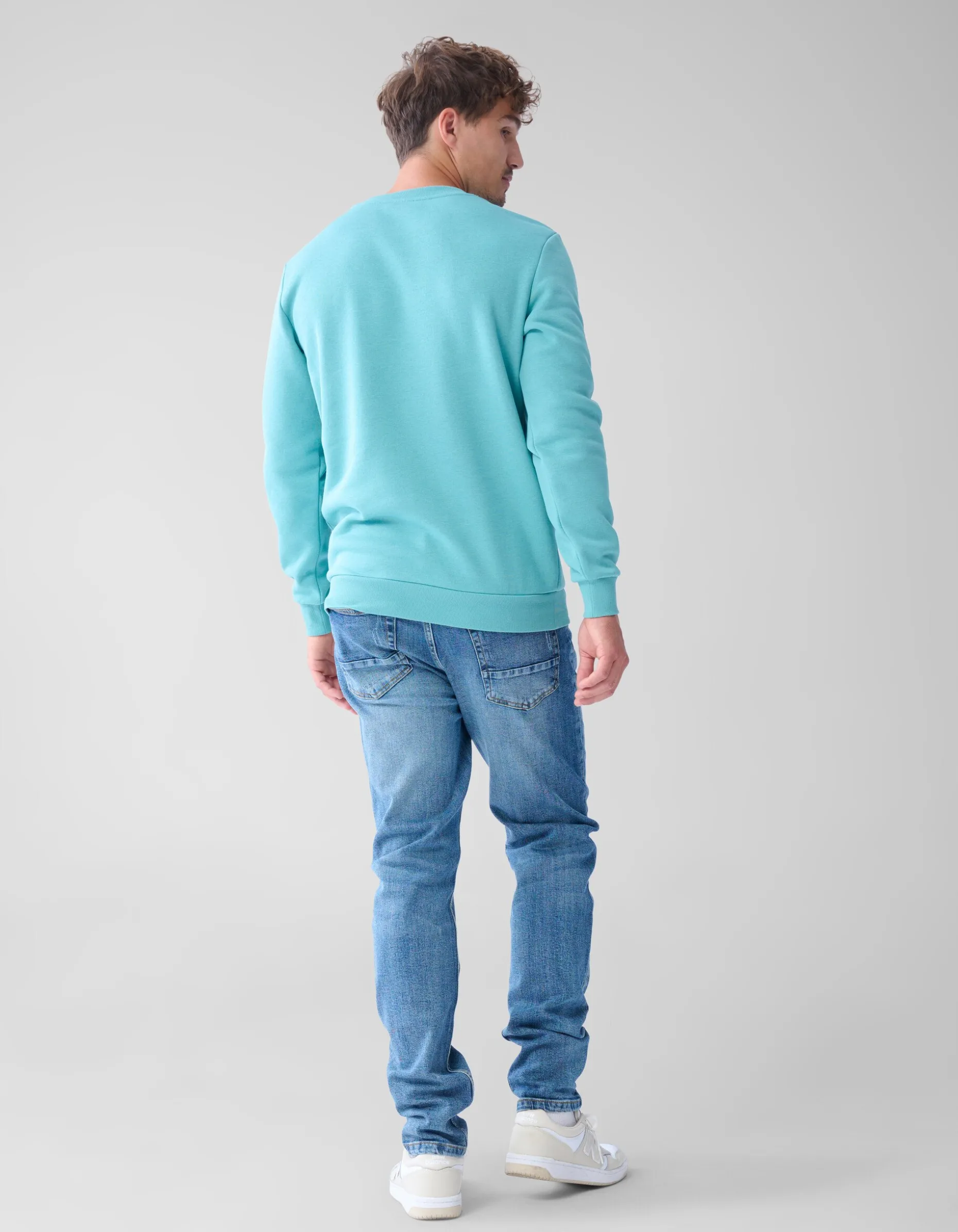 Badge Sweater Lichtgroen