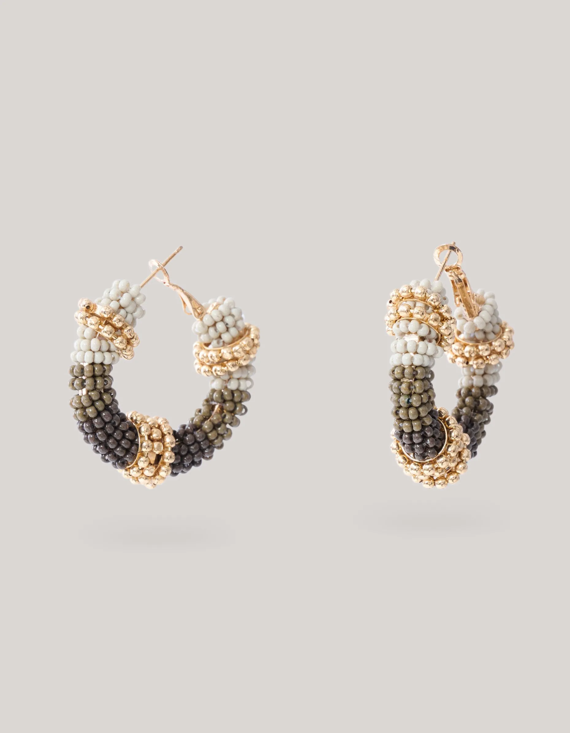 Beaded Oorbellen Beige