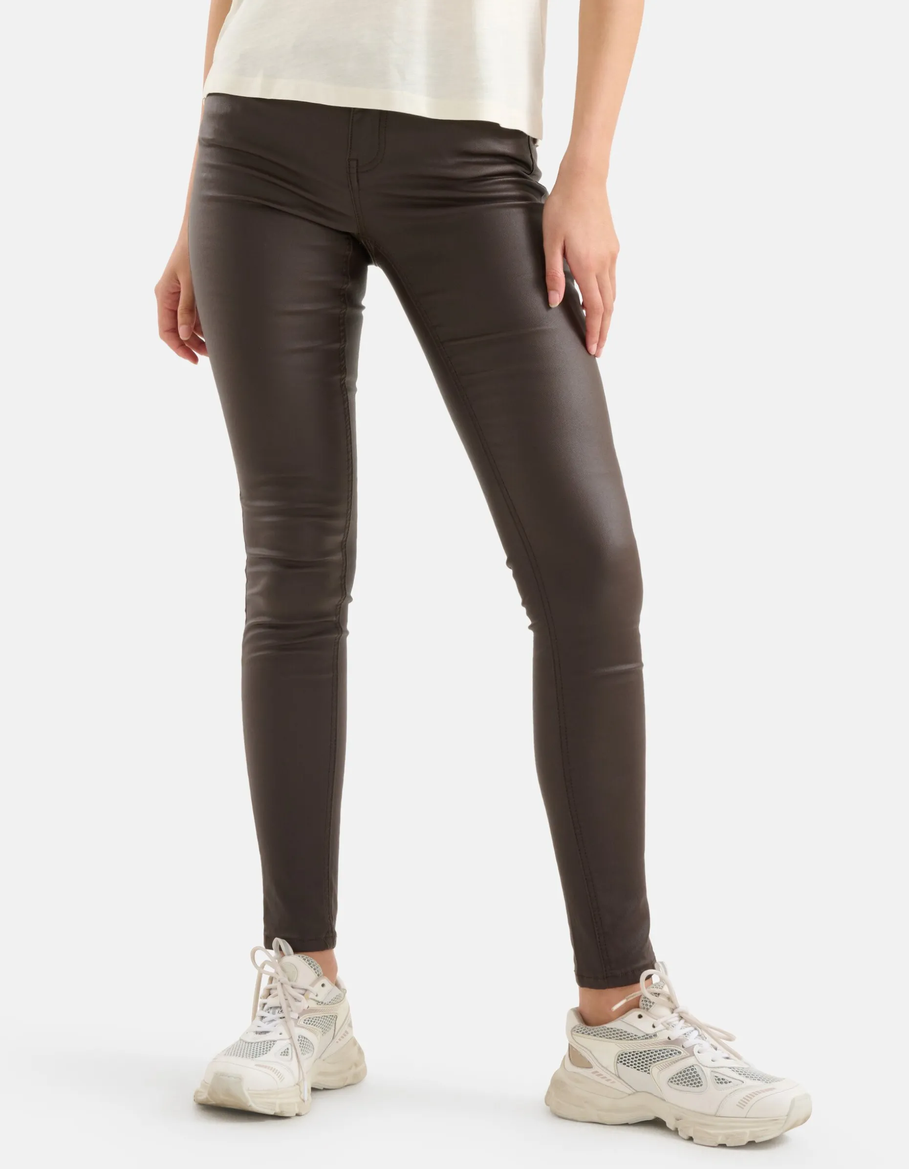 Coated Broek Donkerbruin