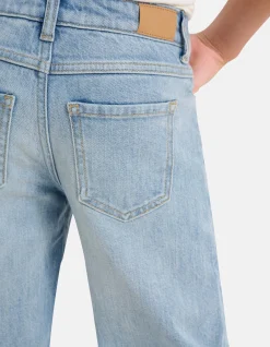 Destroyed Straight Leg Jeans Bleached