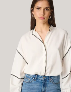 Embroidery Blouse Wit