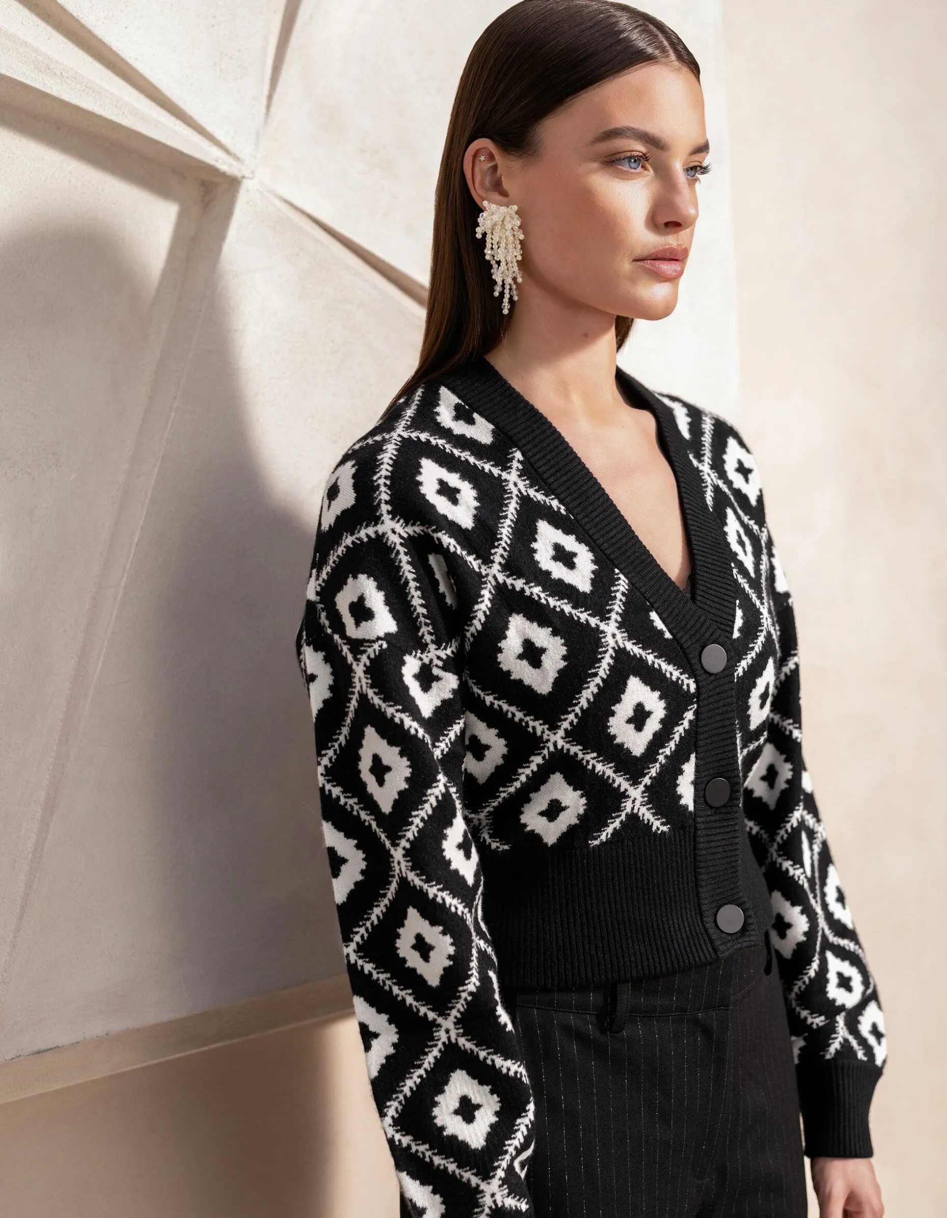 Grafisch Cropped Vest Zwart By Mieke