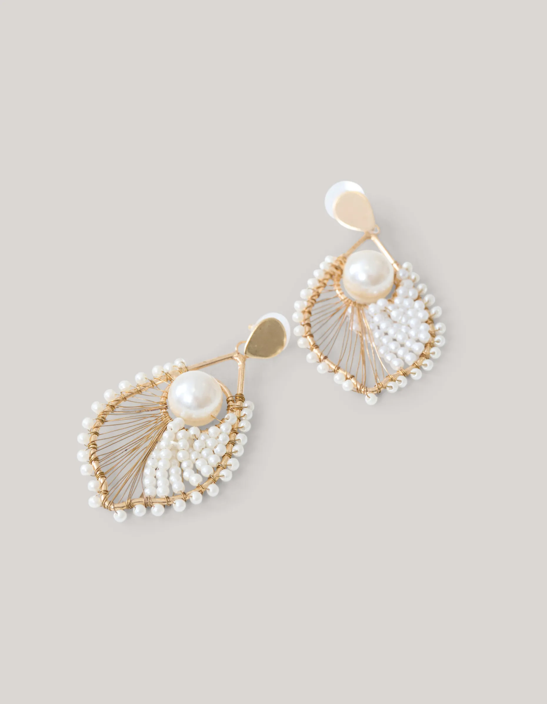 Pearl Drop Oorbellen Wit