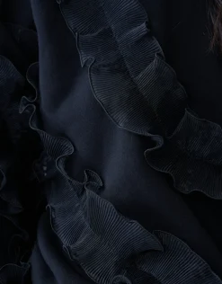 Ruffle Sweater Zwart
