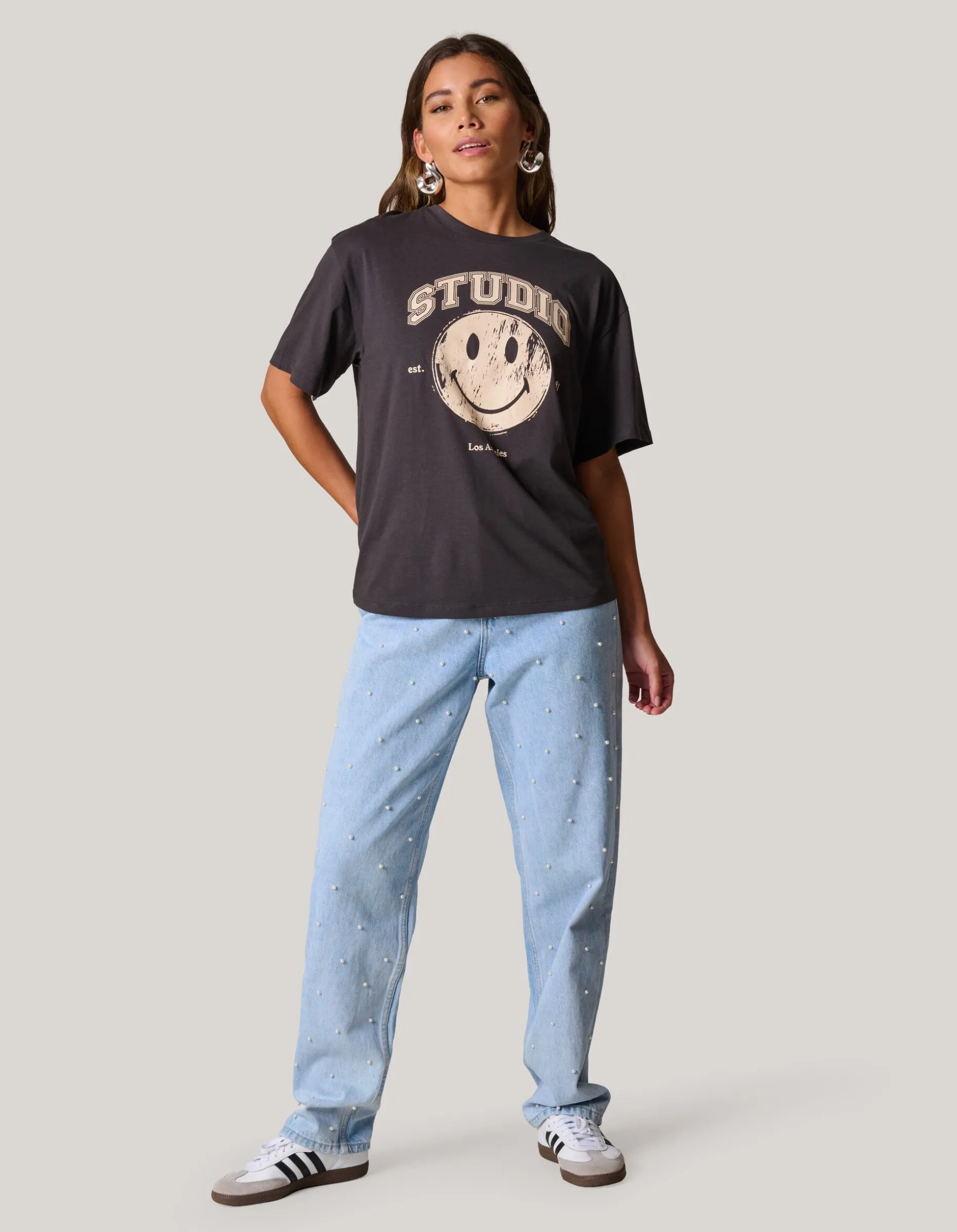 Smiley Artwork T-shirt Donkergrijs