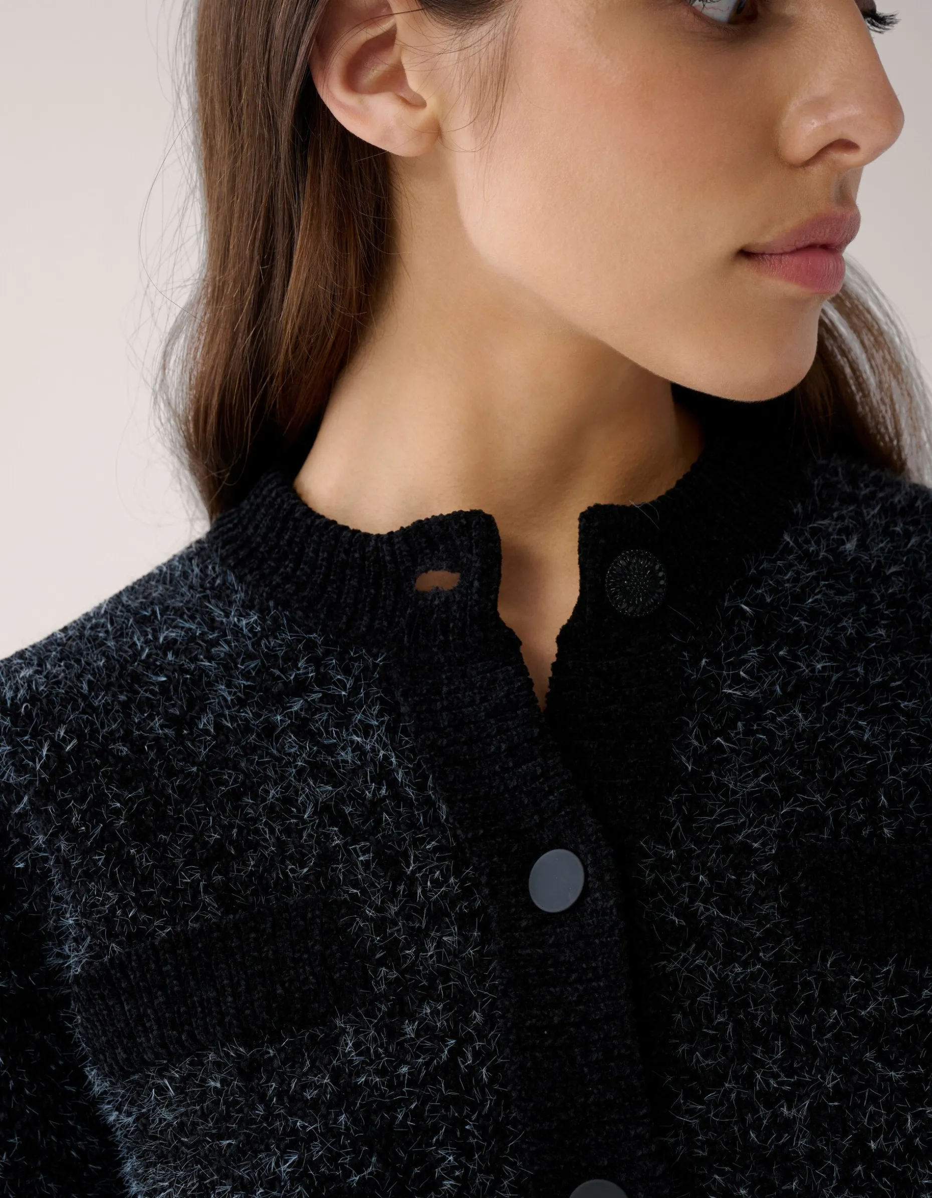 Soft Cropped Vest Zwart By Mieke