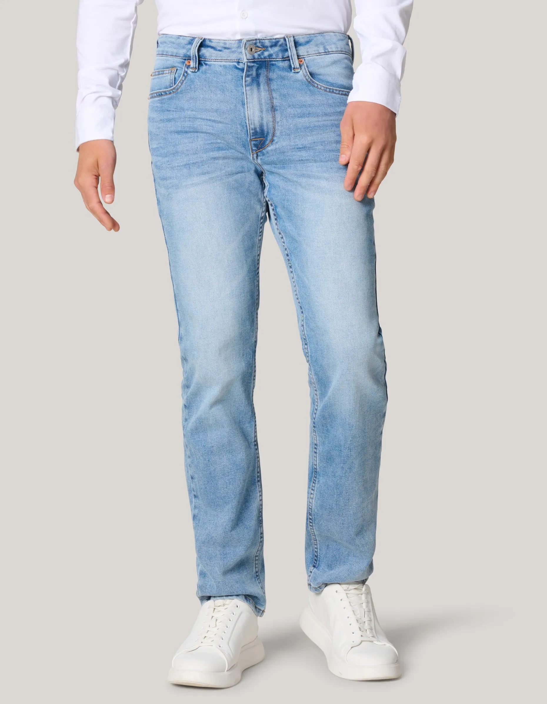 Straight Fit Light Jeans Bleached L32