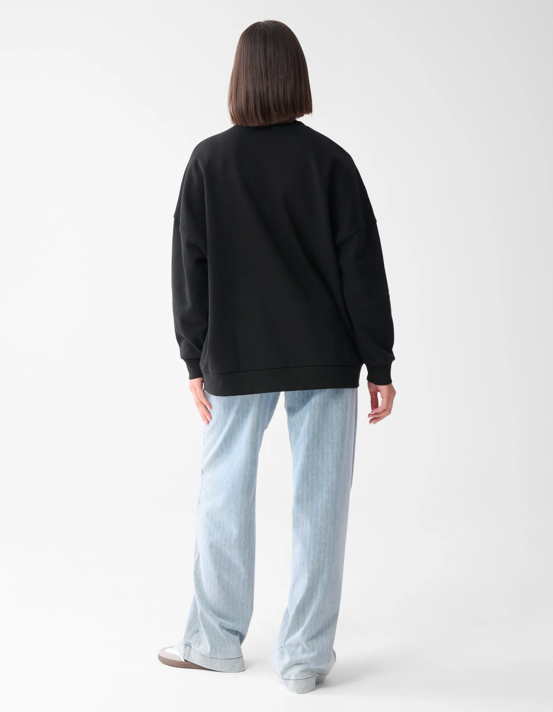 Strass Letter Sweater Zwart