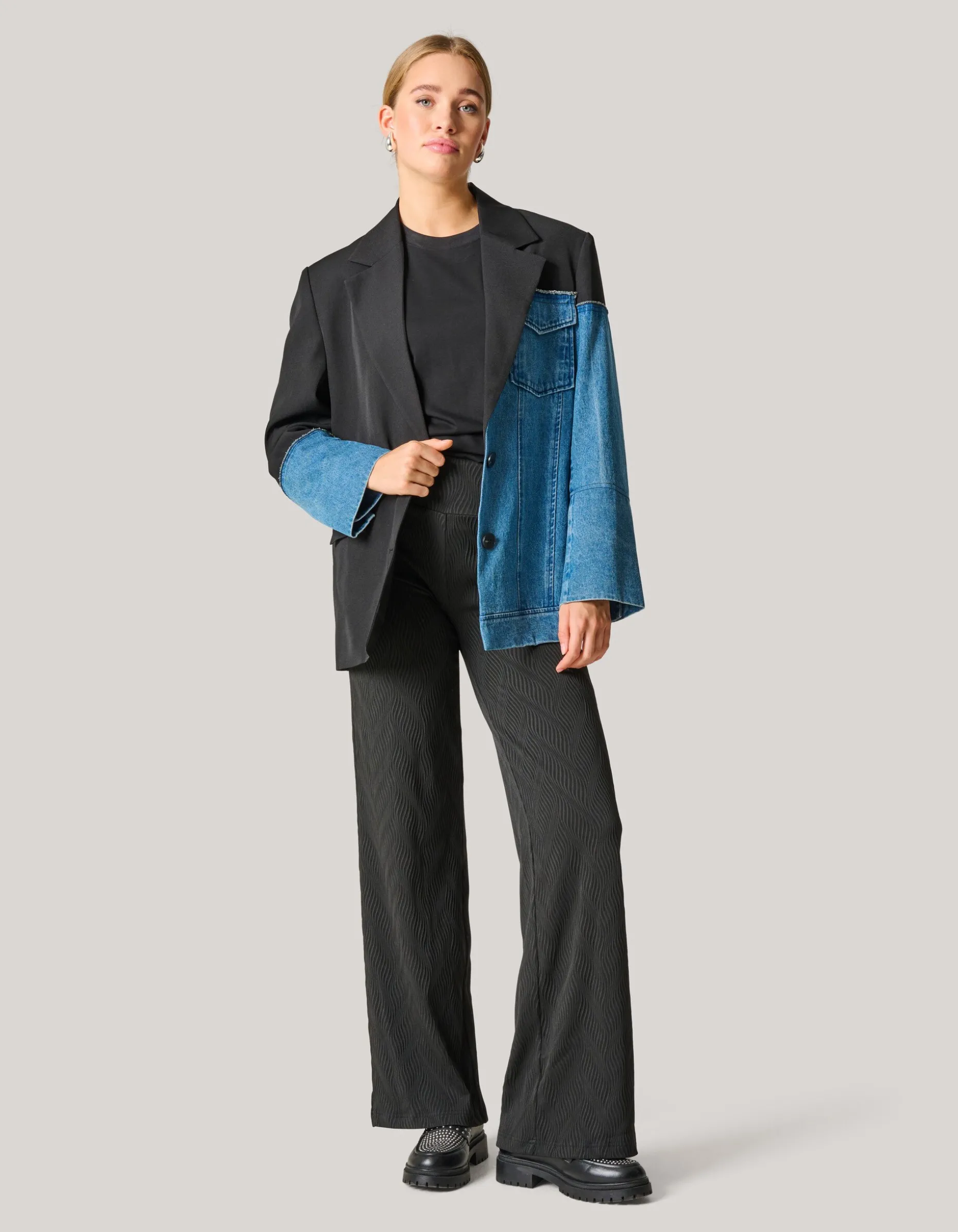 Structure Swirl Broek Zwart