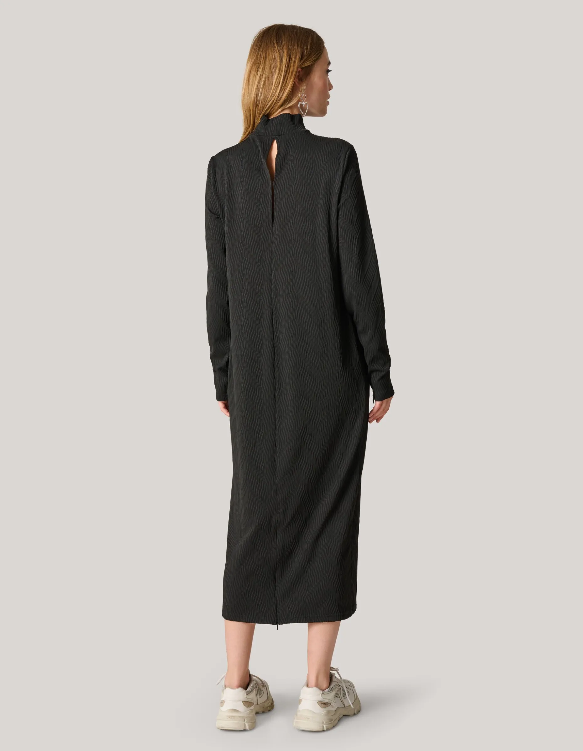 Structure Swirl Jurk Zwart