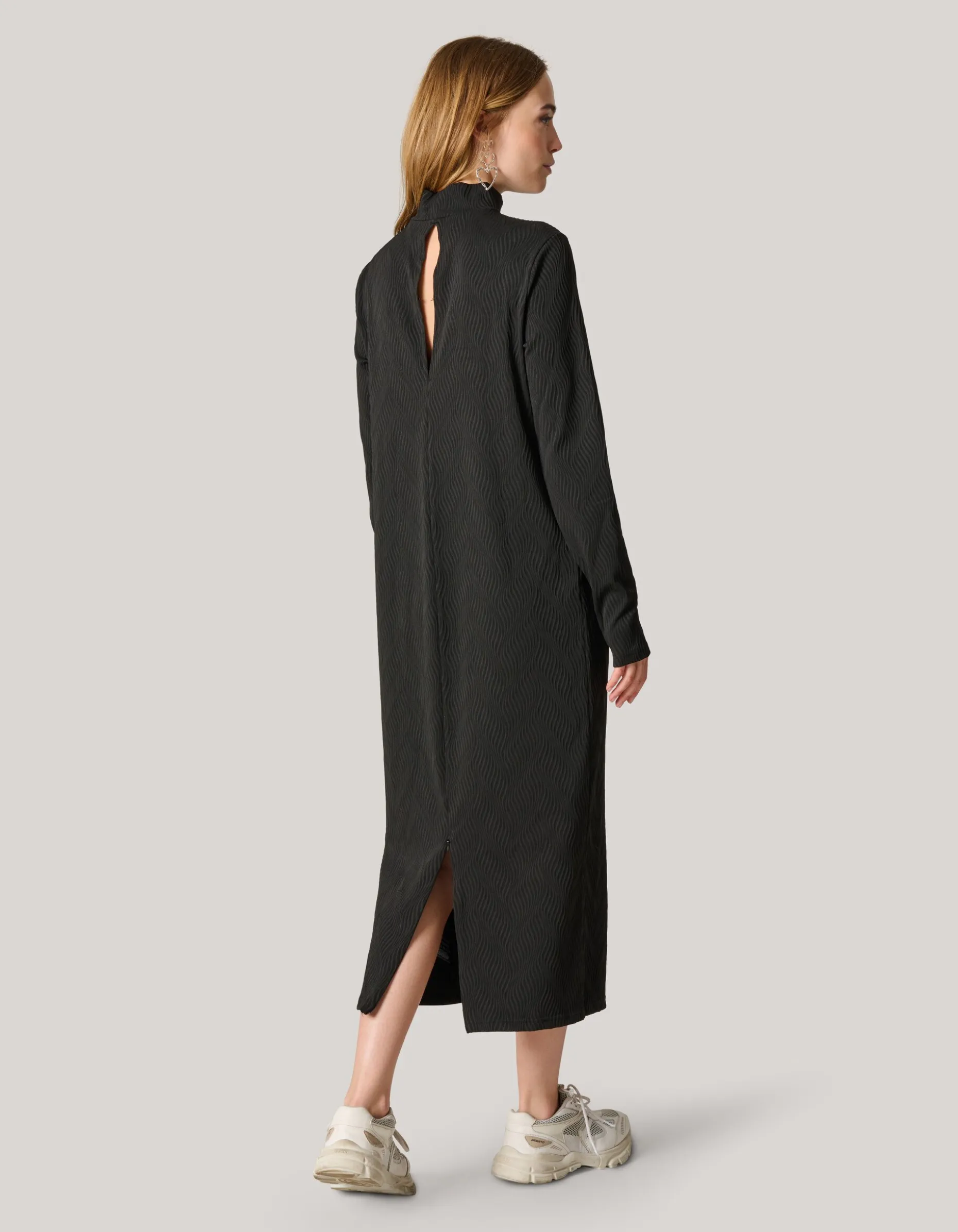 Structure Swirl Jurk Zwart