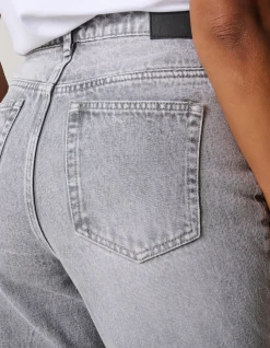 Studs Tapered Fit Jeans Grijs